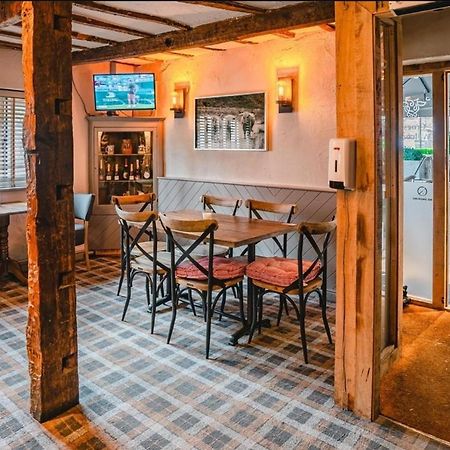 Апартаменти Charming 1-Bed Loft In Caerleon Ньюпорт Екстер'єр фото